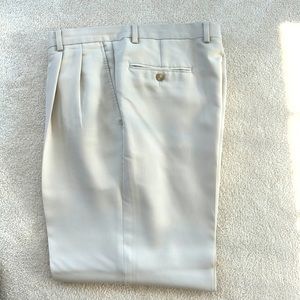 Crazy Horse A Claiborne Company Pants